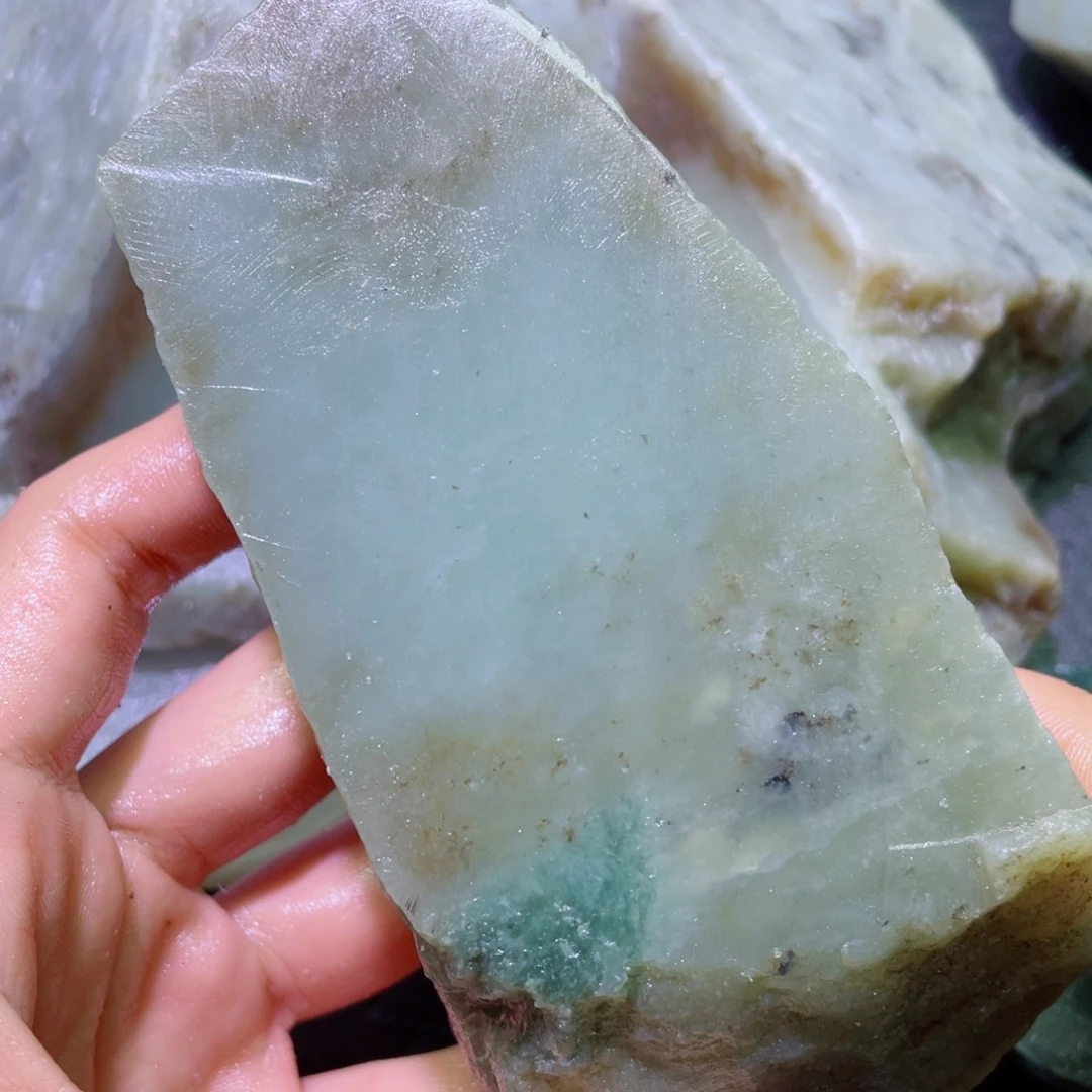 和田玉未镶嵌珠宝半成品