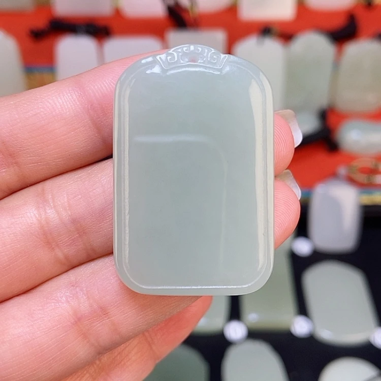 【闪购商品】颈饰未镶嵌和田玉