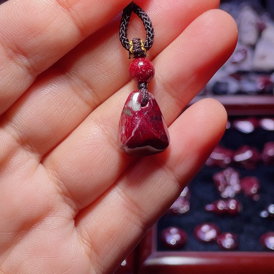 天然辰砂朱砂吊坠