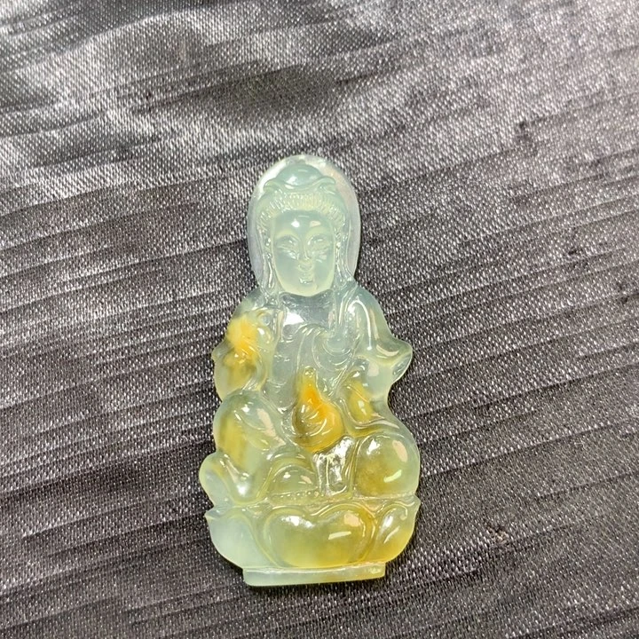 翡翠未镶嵌颈饰天然缅甸A货翡翠