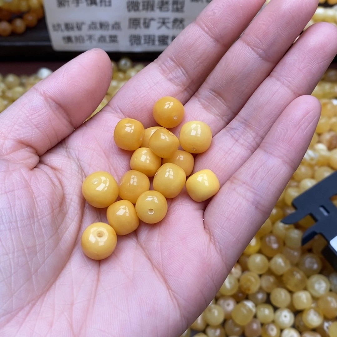 蜜蜡珠宝奇石未镶嵌