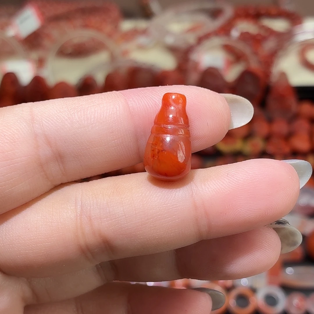 南红玛瑙未镶嵌颈饰火焰三通对孔卡9咪➕