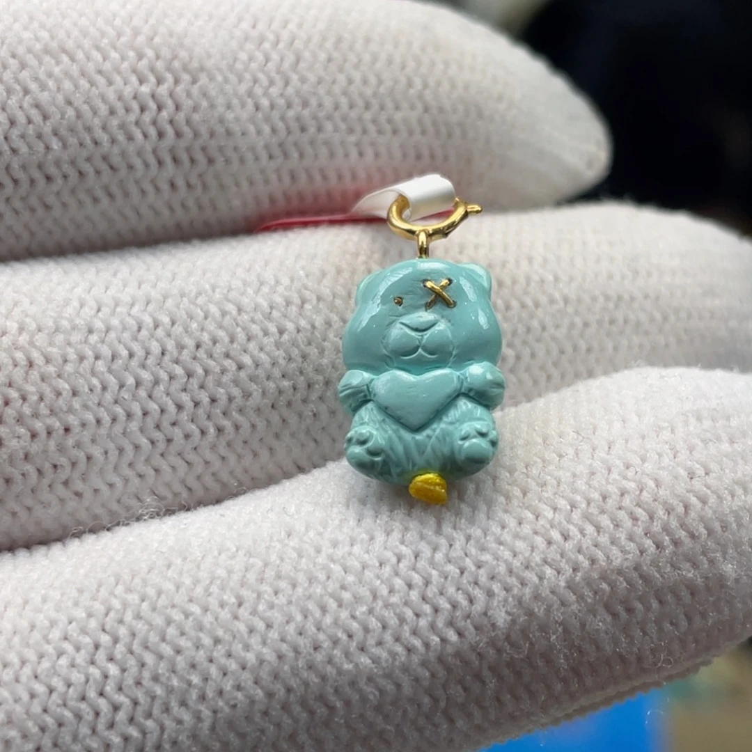 绿松石未镶嵌挂件