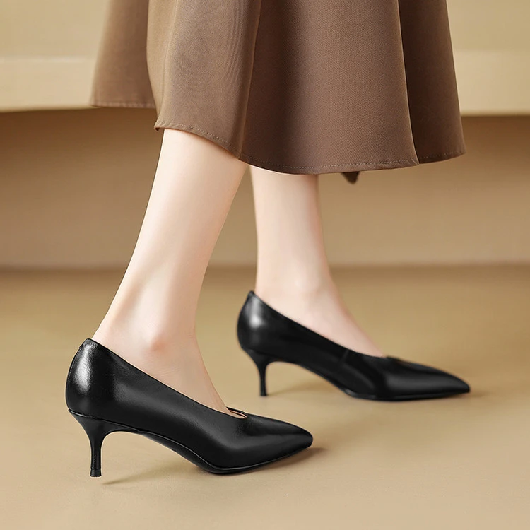 法式尖头浅口罗马风罗马风格单鞋黑色女鞋粗跟低跟豆豆鞋方头软底