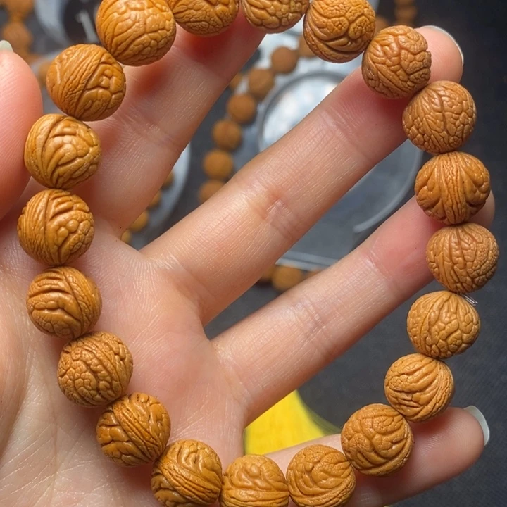 吊坠桃核秦岭山野生桃核