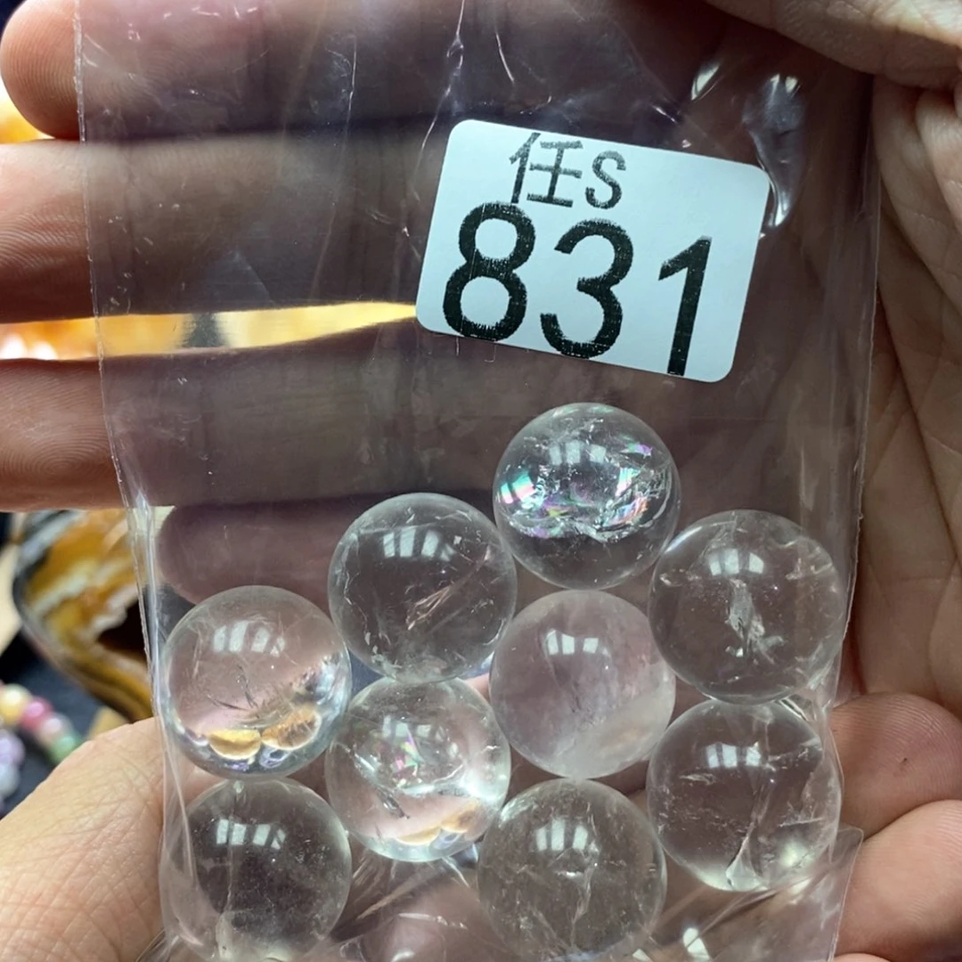 未镶嵌水晶大型摆件（非配饰）