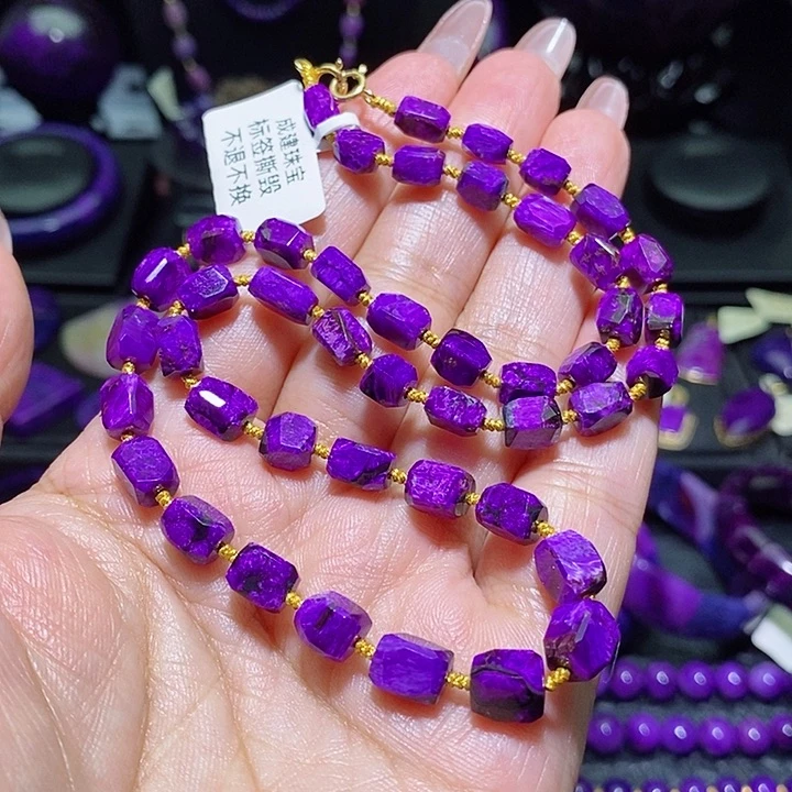 未镶嵌苏纪石（舒俱来）项链