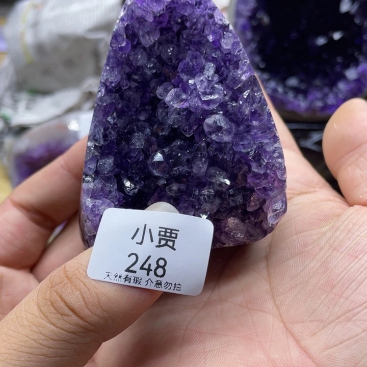 未镶嵌水晶大型摆件（非配饰）