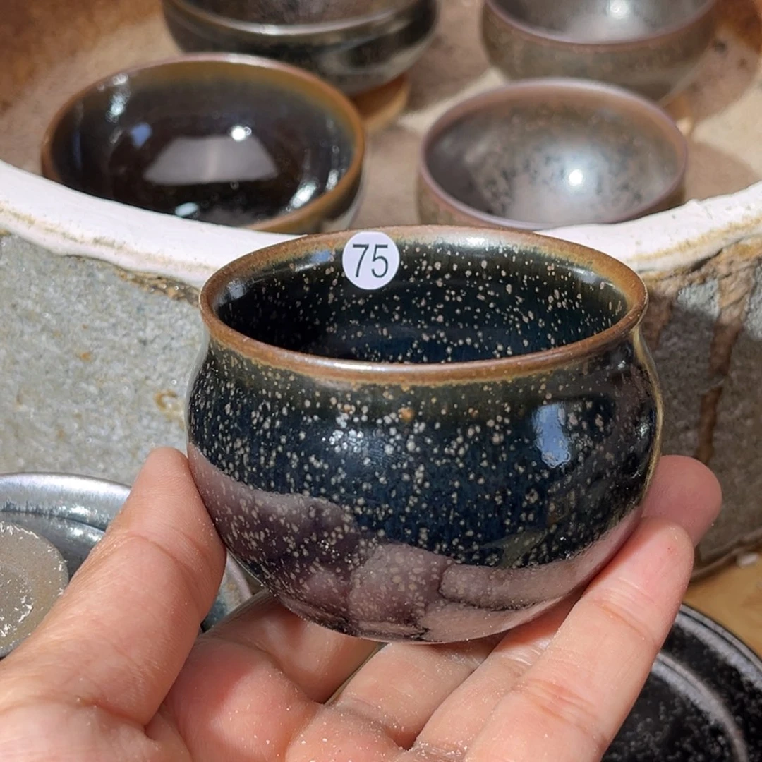 茶盏义兴龙窑坚持真柴烧