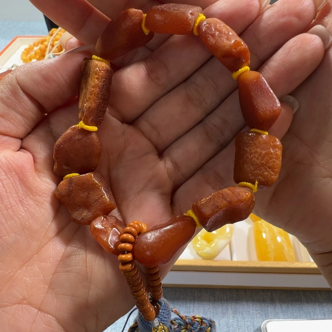 琥珀颈饰未镶嵌蜜蜡