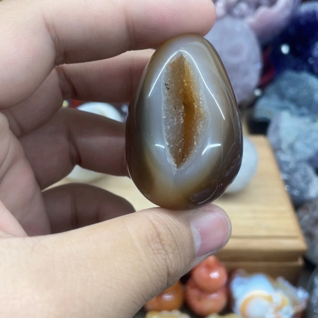 紫晶未镶嵌大型摆件（非配饰）