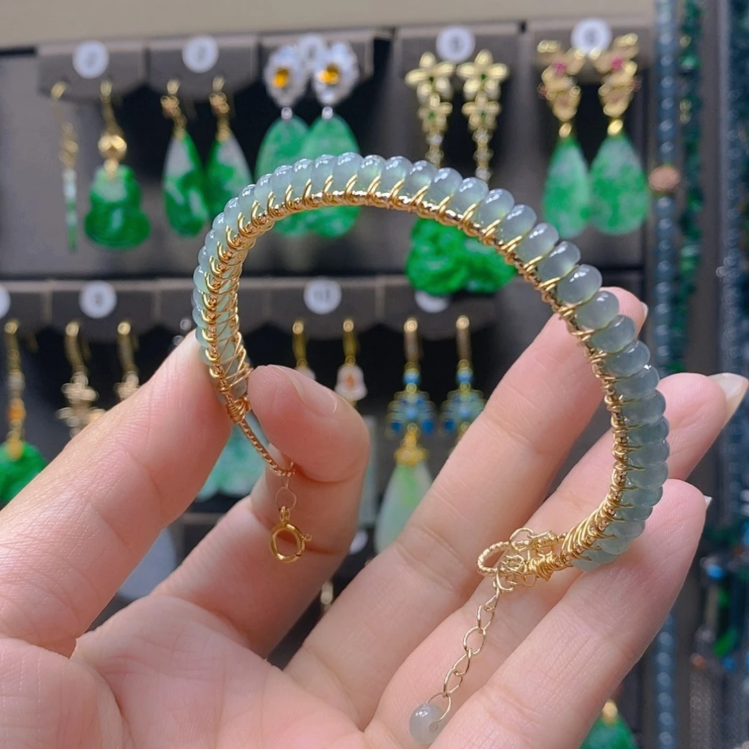 未镶嵌翡翠耳饰翡翠