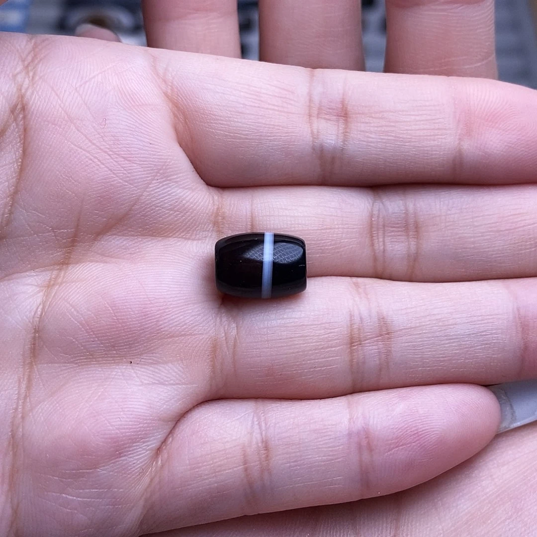 未镶嵌颈饰玛瑙/玉髓?****¹