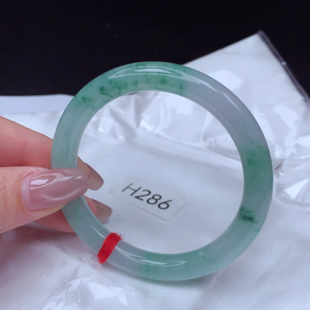 翡翠手镯未镶嵌手镯54