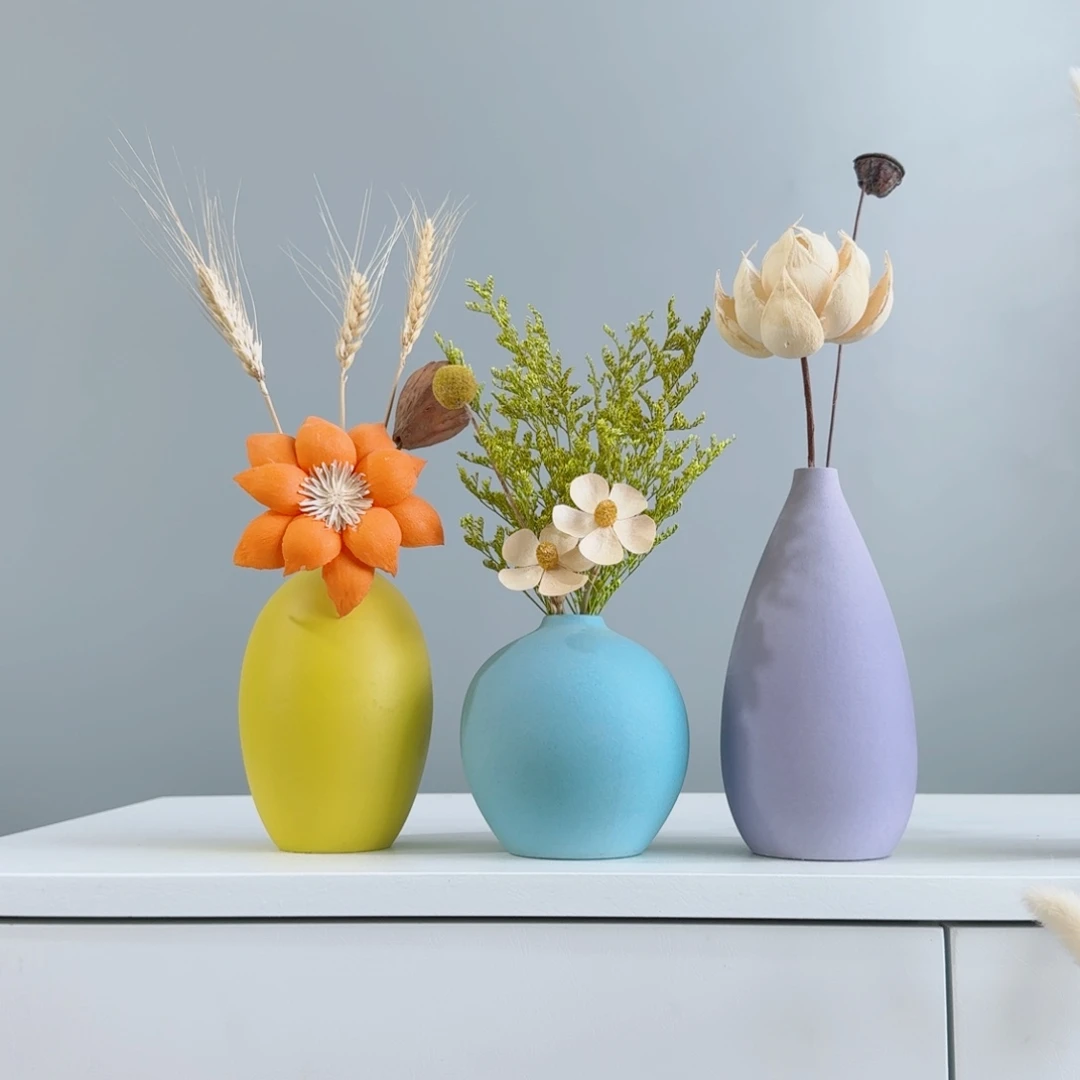 摆件陶瓷小花瓶含花总高约20-30cm