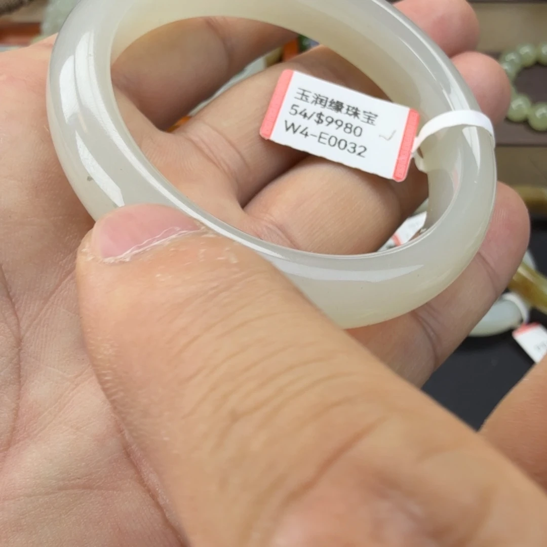 和田玉（糖玉）未镶嵌手镯