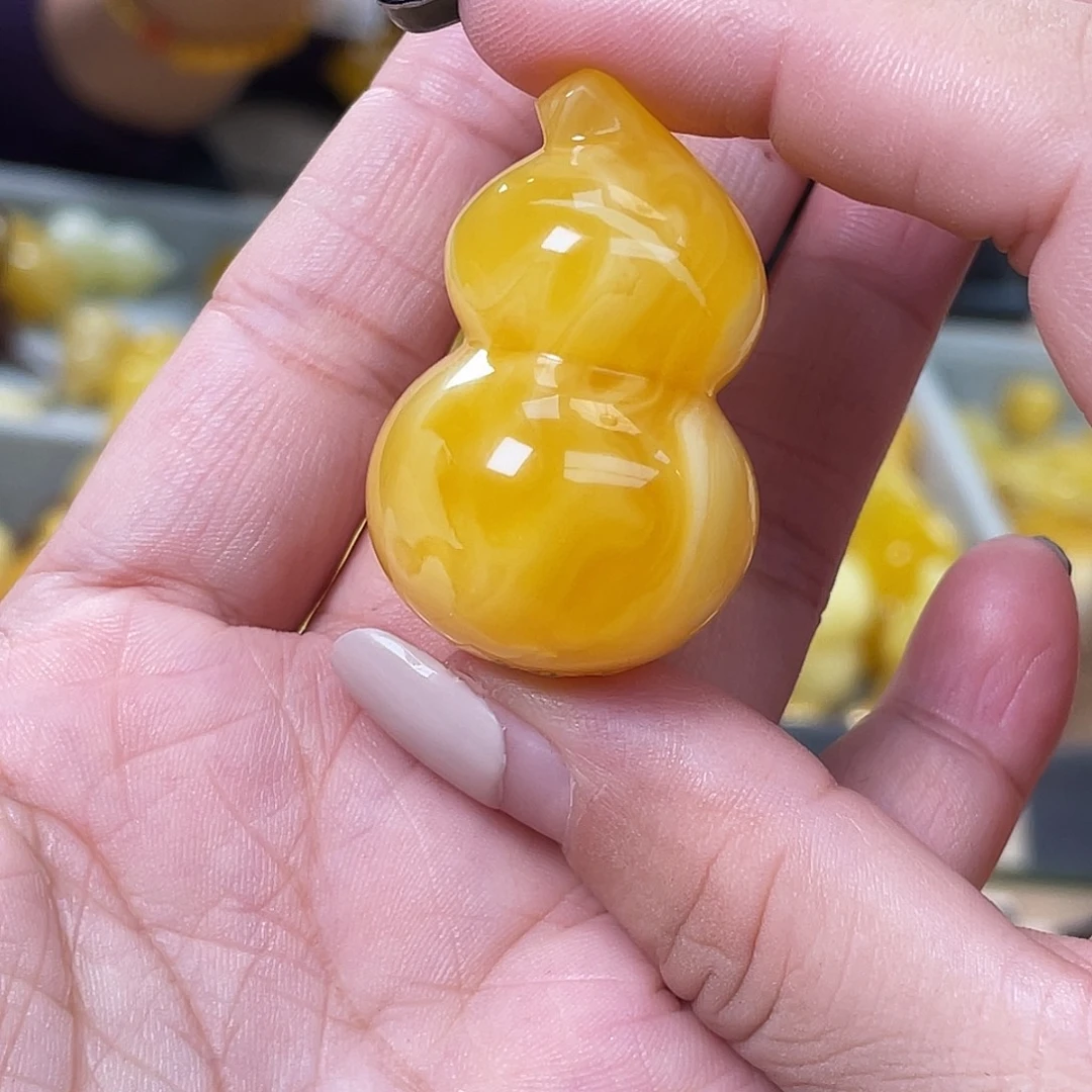 琥珀未镶嵌珠宝奇石h12