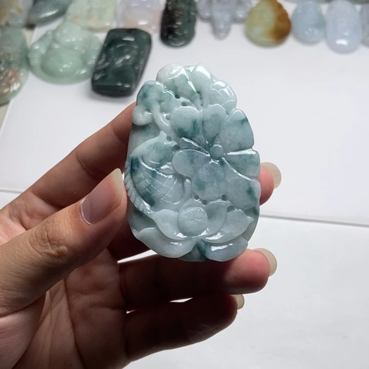 翡翠未镶嵌颈饰荷花鱼17
