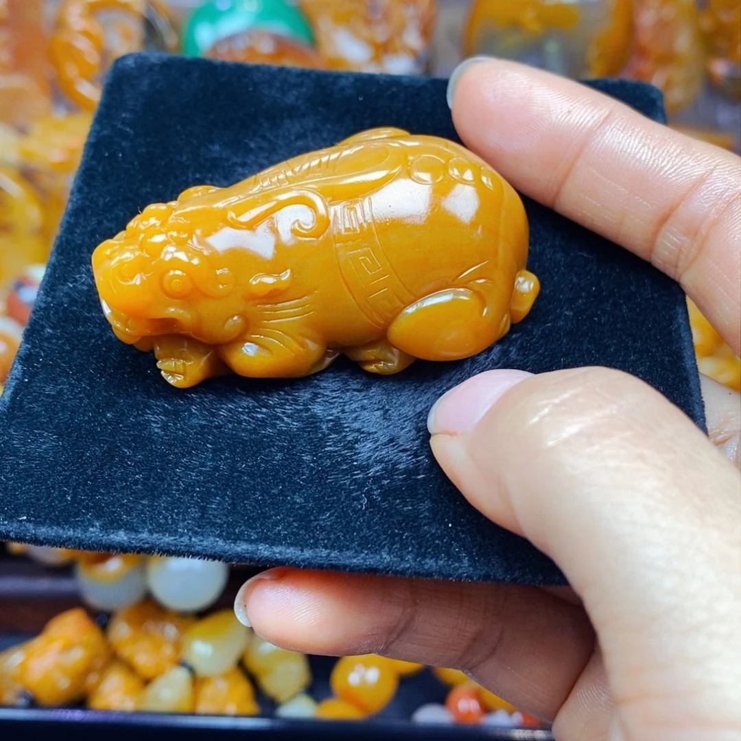 未镶嵌石英质玉（黄龙玉）吊坠(不含链)