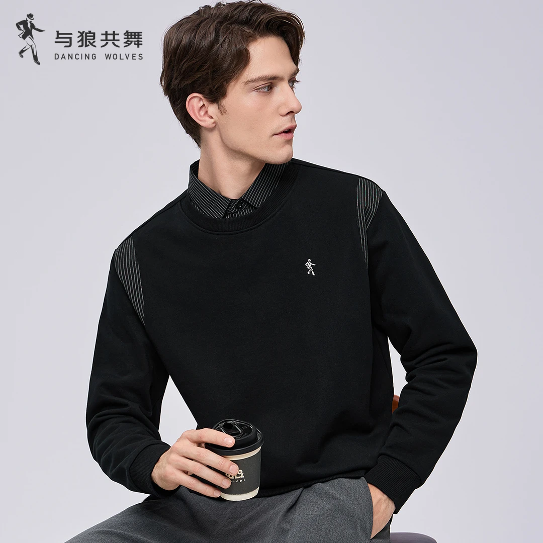 【翻领假两件】与狼共舞25秋翻领长袖刺绣宽松上衣男士百搭圆领卫衣