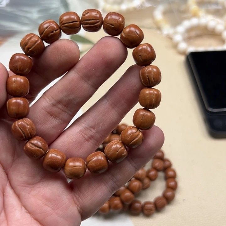 白玉菩提吊坠黄色5056