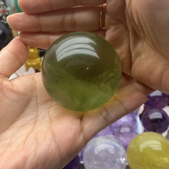 水晶珠宝半成品未镶嵌圆*人2