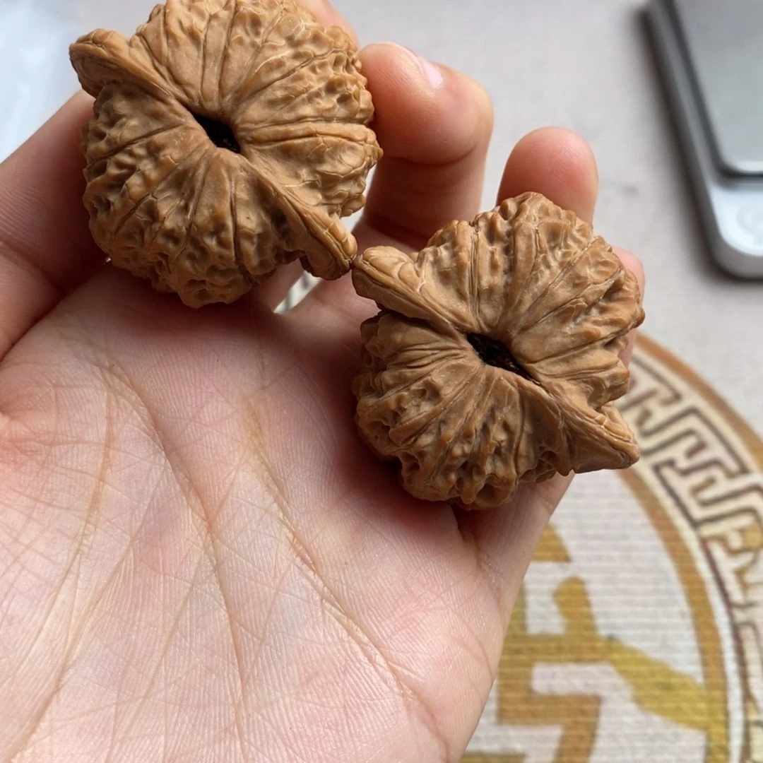 文玩核桃把件W*血麒麟