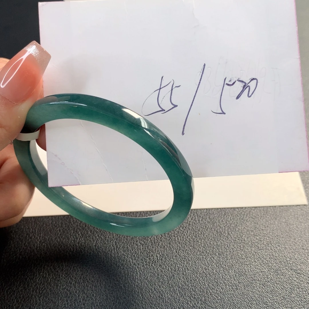 翡翠未镶嵌手镯手镯