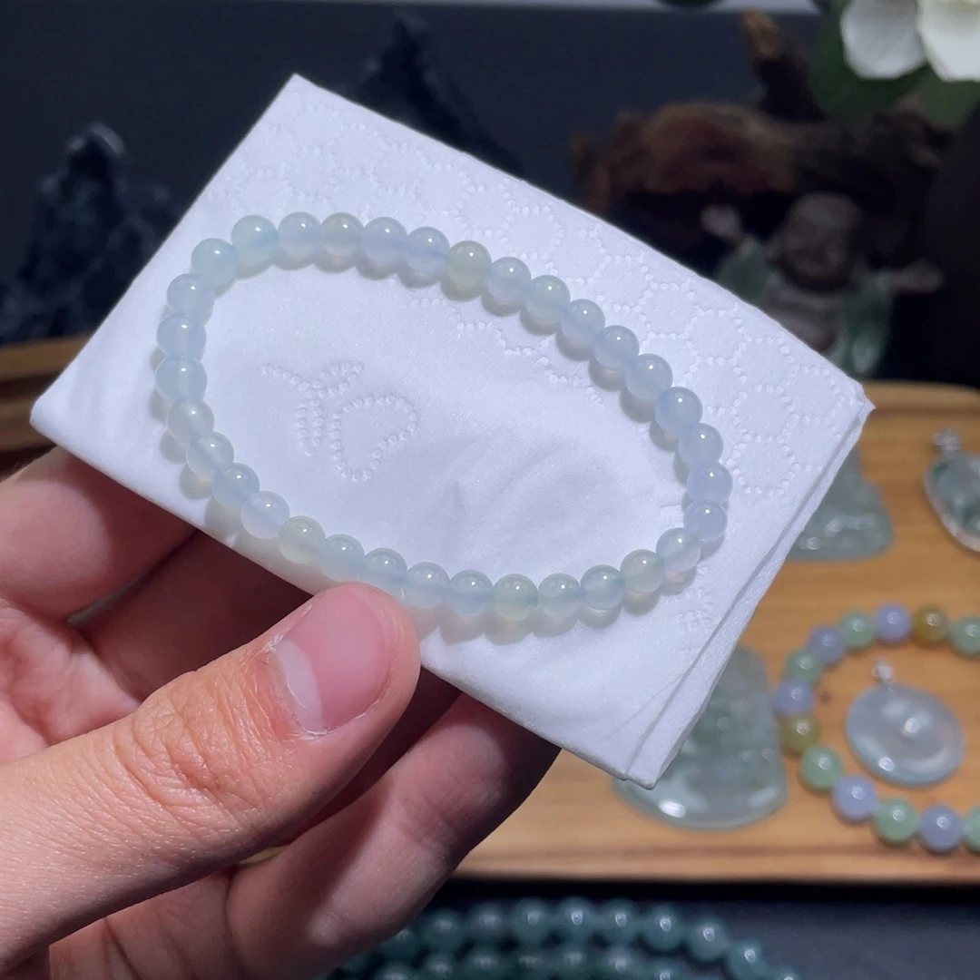 定制翡翠未镶嵌手串