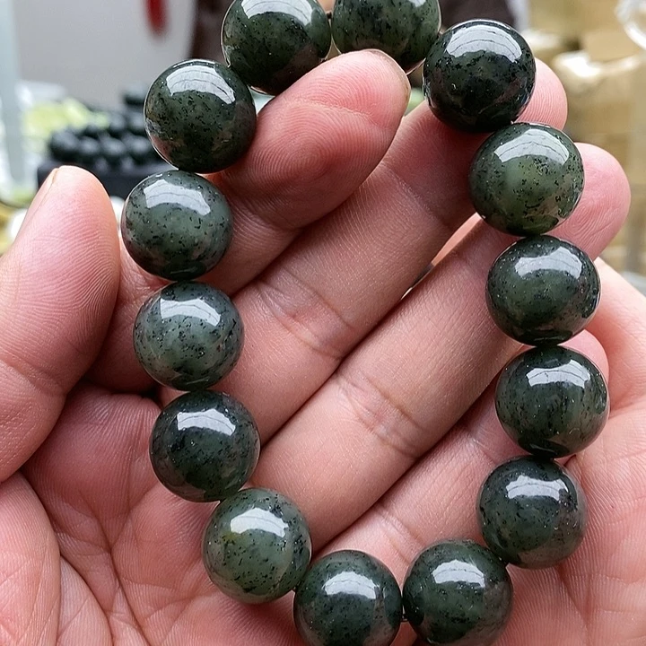 【闪购商品】未镶嵌手串和田玉16青花圆