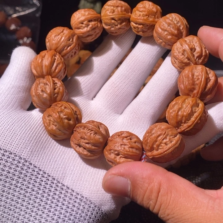 手串文玩核桃……44