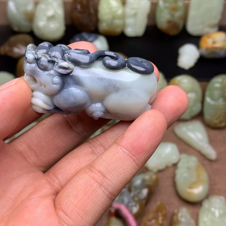 和田玉（糖玉）未镶嵌颈饰