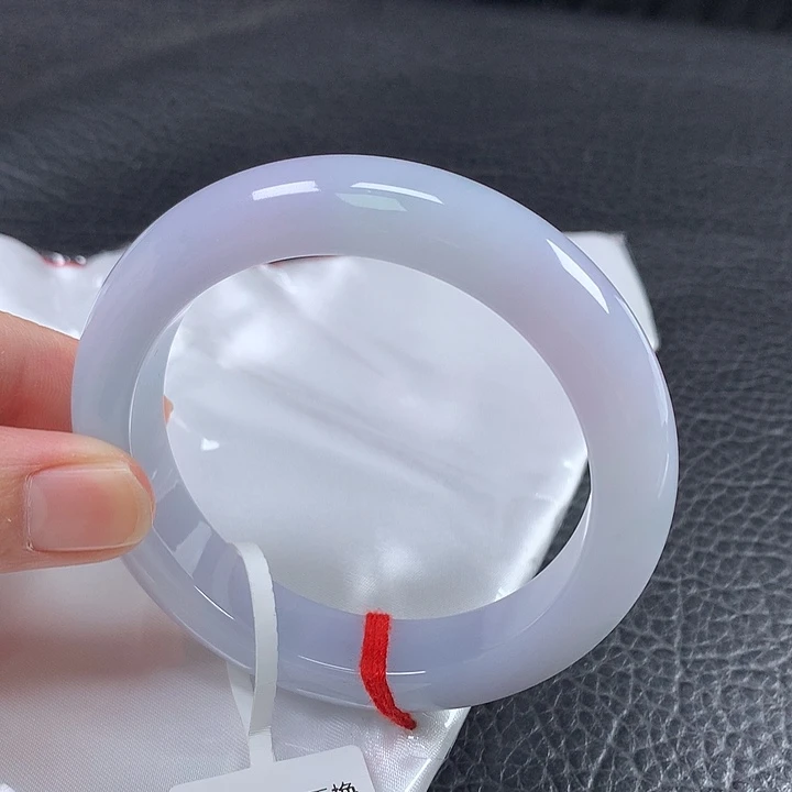 翡翠未镶嵌手镯