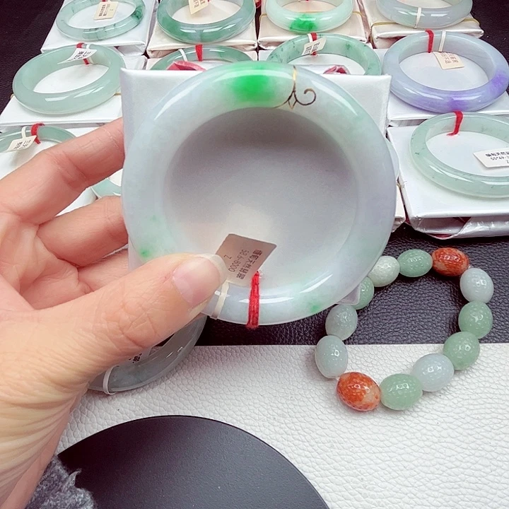 萌***梦翡翠18K金镶嵌手镯天然缅甸翡翠