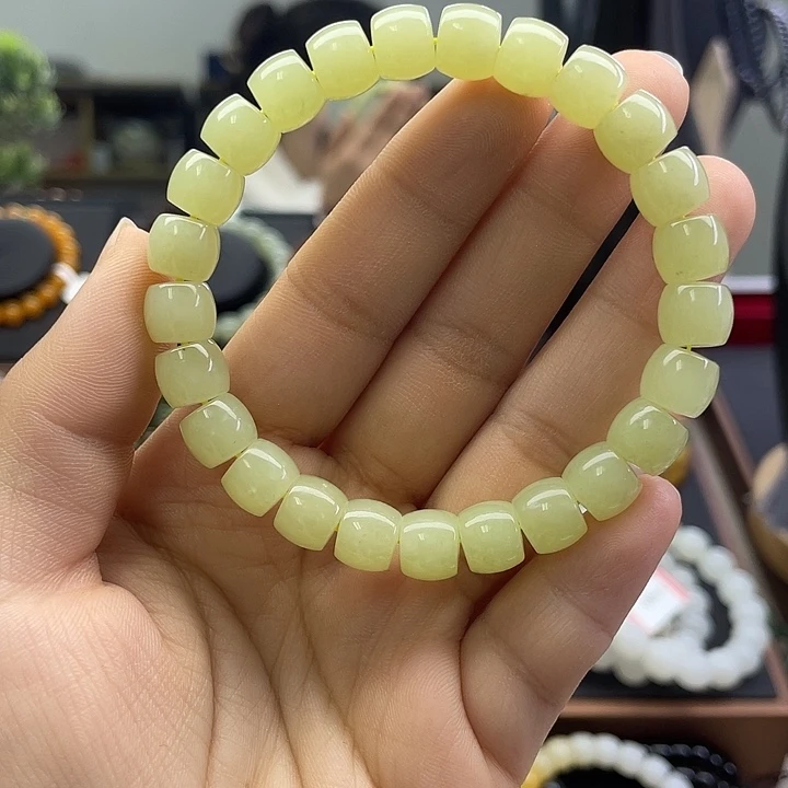 和田玉未镶嵌手串