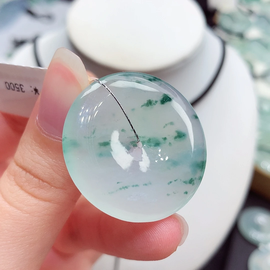 颈饰未镶嵌翡翠翡翠58，30.8/4.9