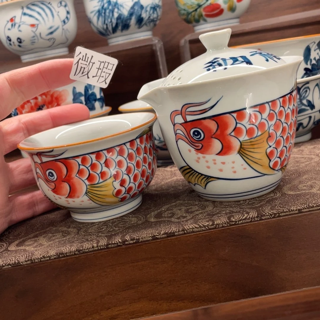 釉下手绘茶具微瑕