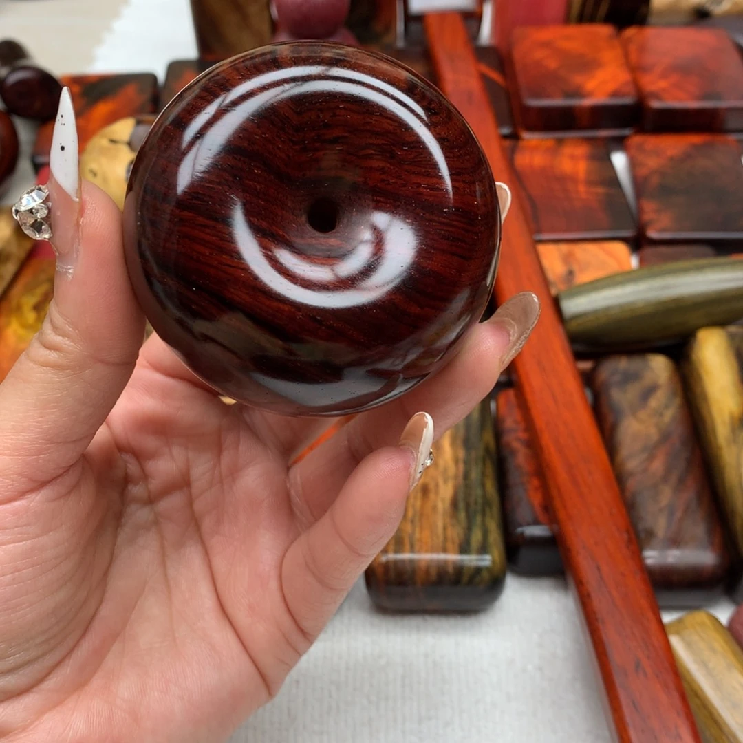 微凹黄檀（南美大红酸枝）k**e