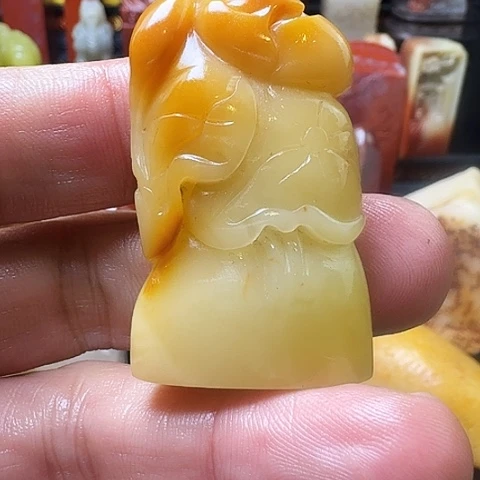 寿山石黃色汶洋石