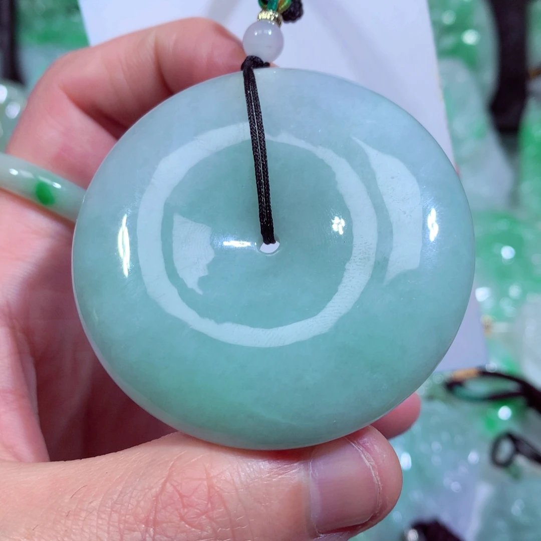 翡翠颈饰未镶嵌缅甸翡翠