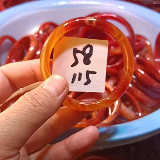 玛瑙/玉髓未镶嵌手镯
