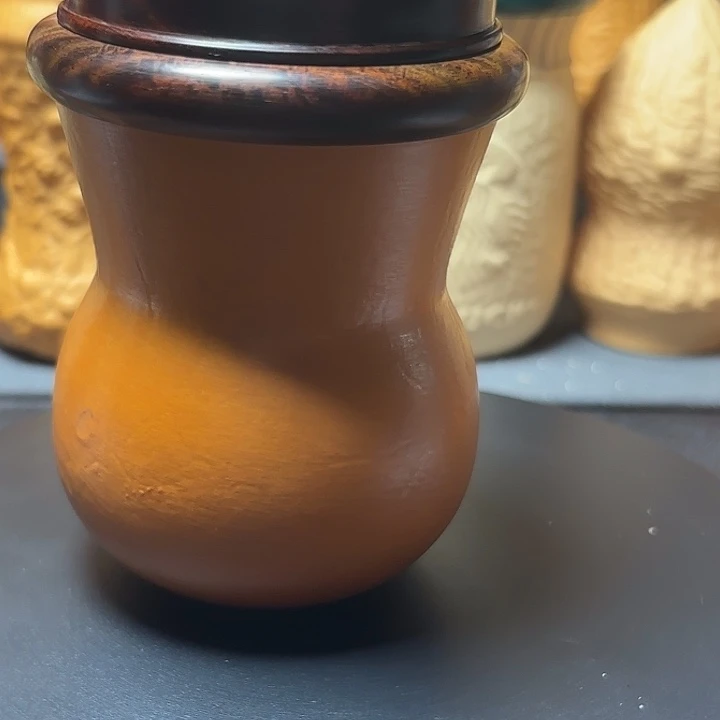隐隐约约看到的就是他那