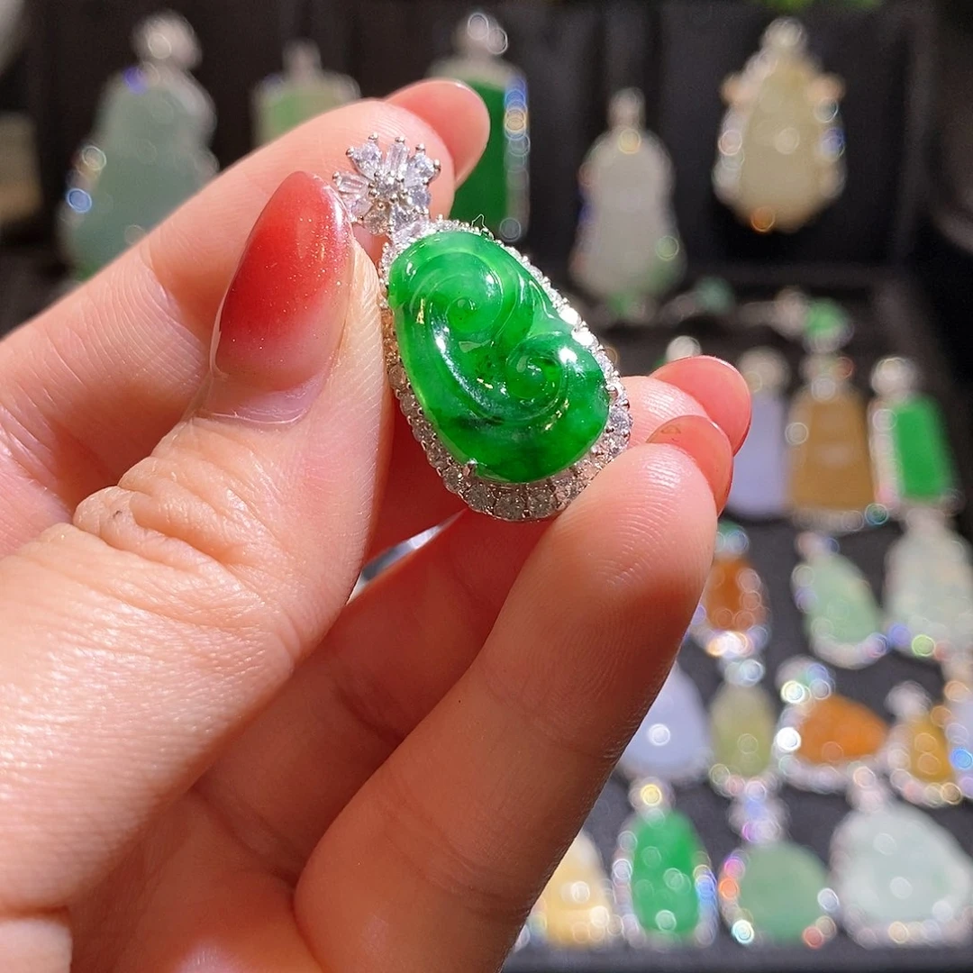 颈饰银S925镶嵌翡翠天然翡翠