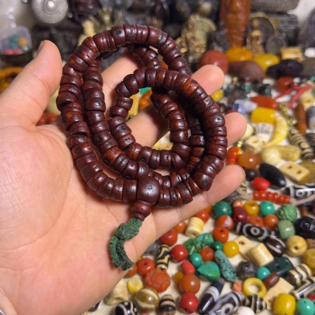 琉璃颈饰风眼念珠如图