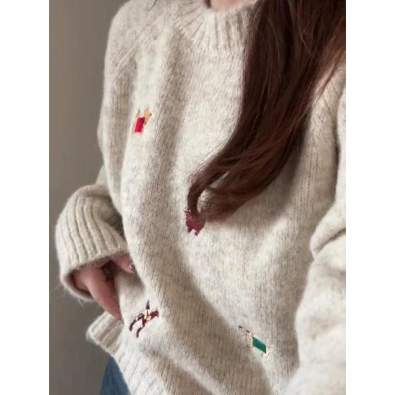 秋冬小狗减龄卡通刺绣圆领套头毛衣女设计感小众软糯时尚针织上衣