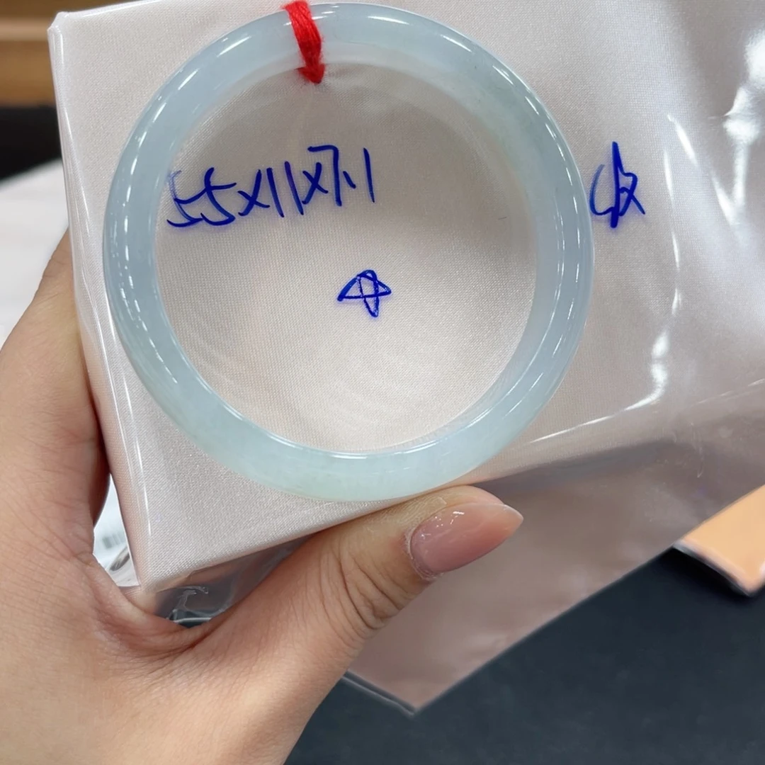 未镶嵌手镯翡翠翡翠