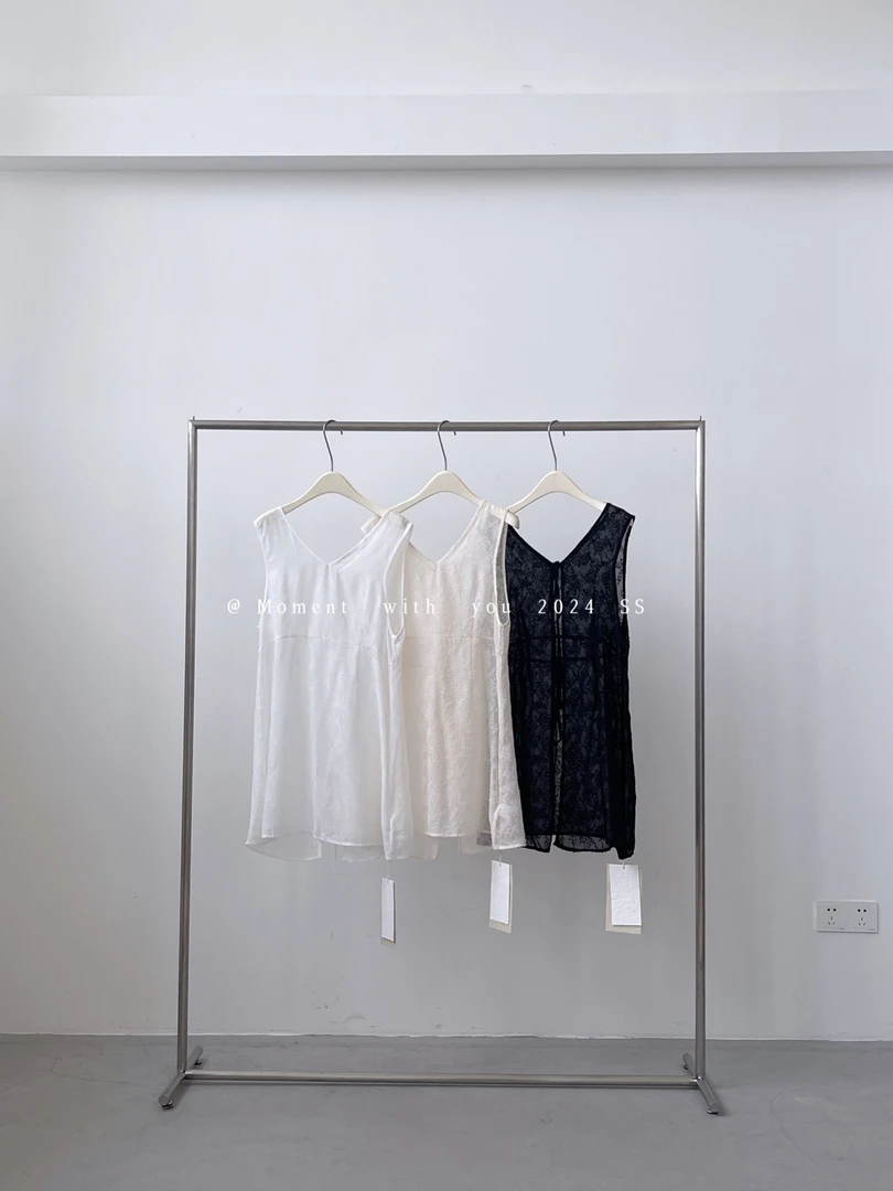 Moment 透视感v领背心裙 66158（福福）