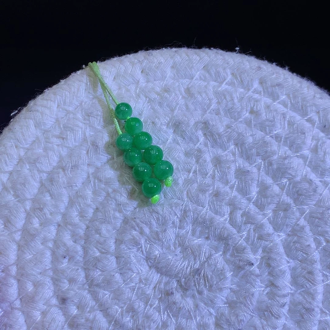 散珠翡翠天然缅甸翡翠小米珠卡4.8九颗