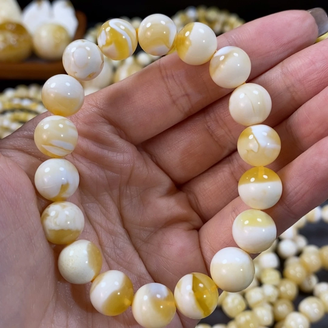 蜜蜡手串未镶嵌10.5mm+金瓷白妖花手串