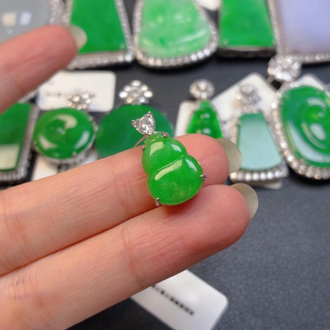 翡翠银S925镶嵌颈饰